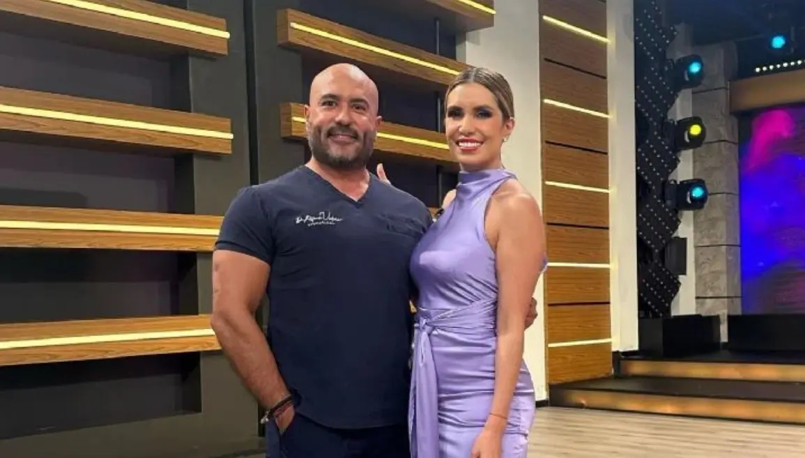 Era un médico especialista en epidemiología que hacía cápsulas de salud en 'Hoy'. Murió el 26 de junio de 2023 a la edad de 42 años por un infarto fulminante.