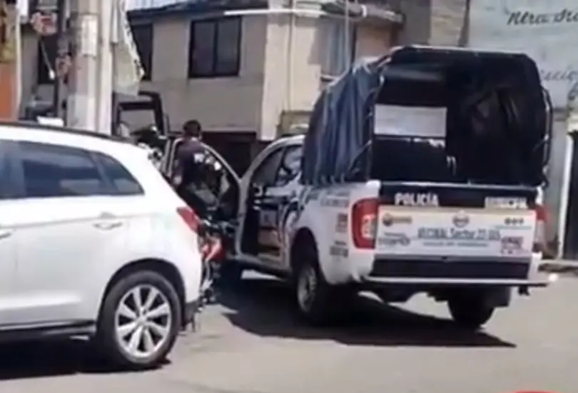 Un presunto ladrón murió tras ser golpeado por vecinos en la colonia Valle de Anáhuac, luego de intentar asaltar un Oxxo sin portar arma.