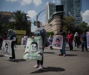 Ayotzinapa a 11 años: familias de los 43 desaparecidos exigen justicia y relatan su dolor