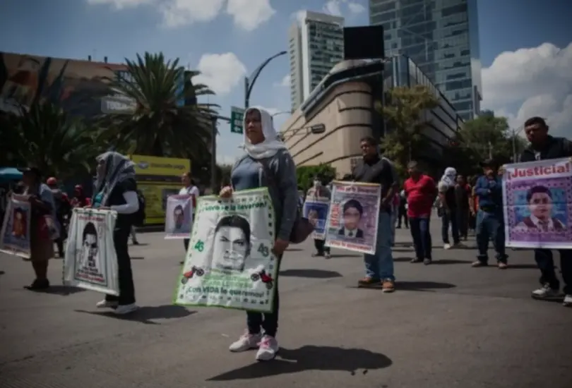 Padres y madres de los estudiantes desaparecidos relataron el dolor que persiste tras más de una década de lucha.