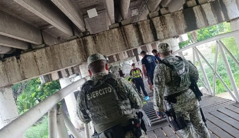 El hombre fue rescatado por elementos de seguridad. Especial
