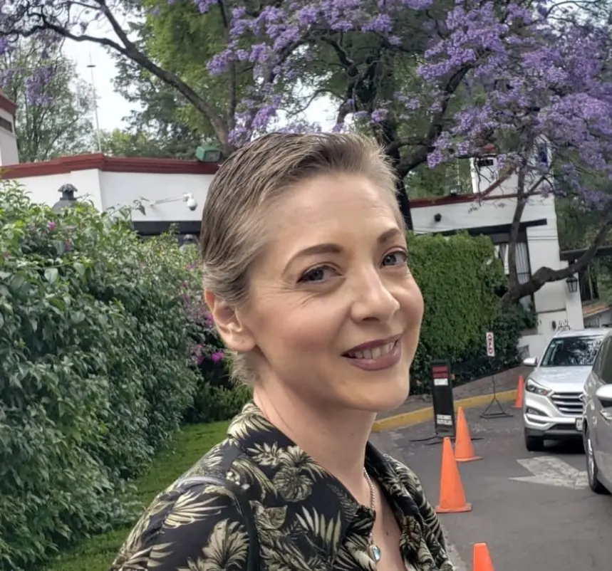 La actriz tuvo una participación especial en 2007, donde aparece en un sueño de Ludovico. Falleció el 13 de junio de 2019 a la edad de 54 años tras luchar varios años contra el cáncer de ovario.