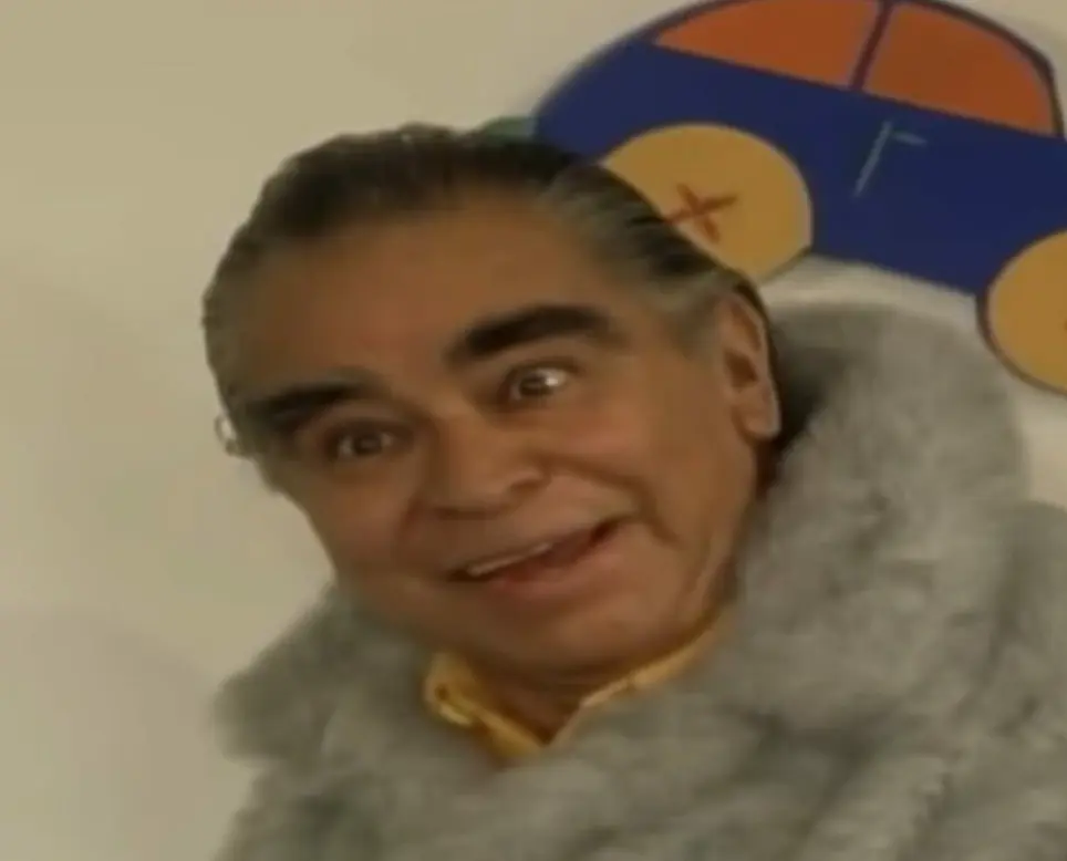 Interpretó a Don Lauro Dávalos, el papá de Federica. Falleció el 2 de junio de 2004 a los 68 años a causa de insuficiencia renal.<br>