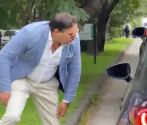 "Lord Bájate" detiene el tráfico en Lomas de Chapultepec para retar a golpes a otro conductor
