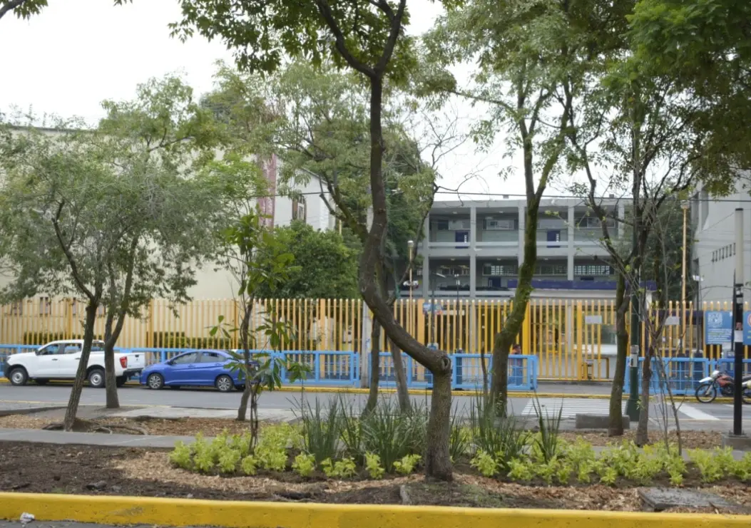 Aunque hasta ahora varias de las alertas han resultado ser falsas, la universidad mantiene protocolos estrictos que incluyen la evacuación preventiva. Especial.