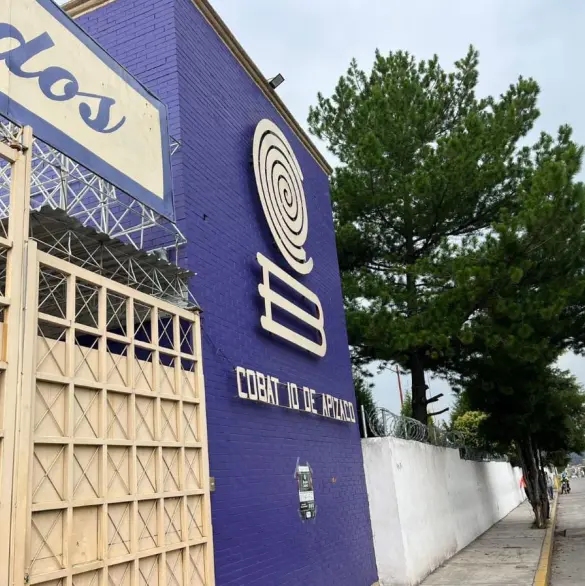Alumna hiere a su exnovio con cúter en plantel del COBAT Tlaxcala