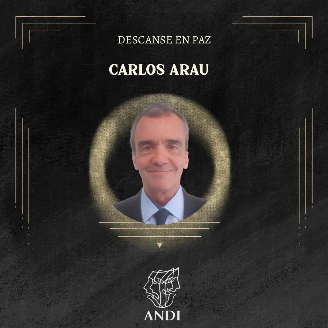 Despiden a Carlos Arau Facebook