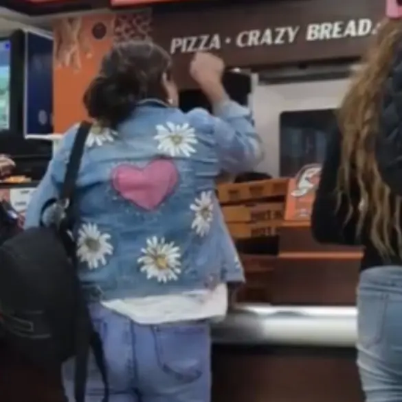 "Servicio de mierd*": clienta explota contra empleada de Little Caesars