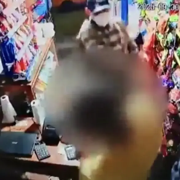 Violento asalto: adulto mayor es atacado a machetazos en su tienda en Nuevo León