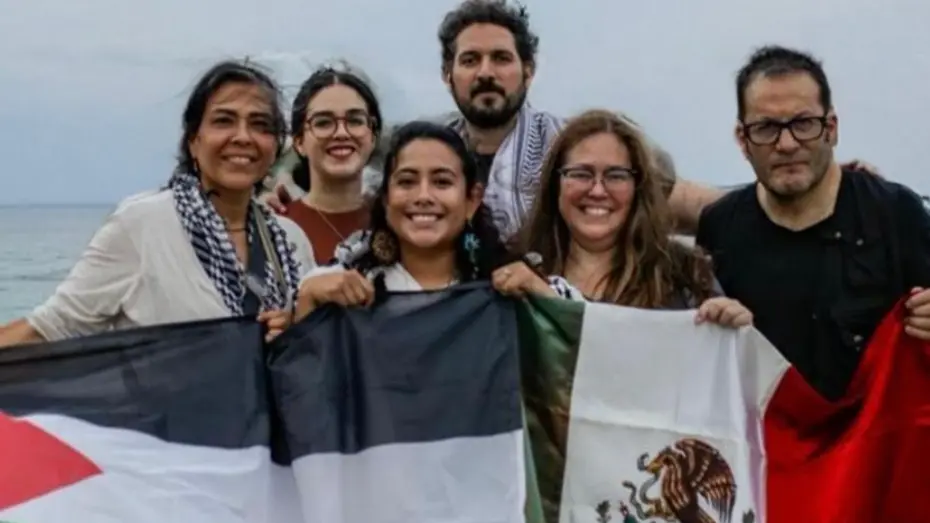 Los mexicanos que viajan en la flotilla de ayuda a Gaza secuestrada por Israel. Especial