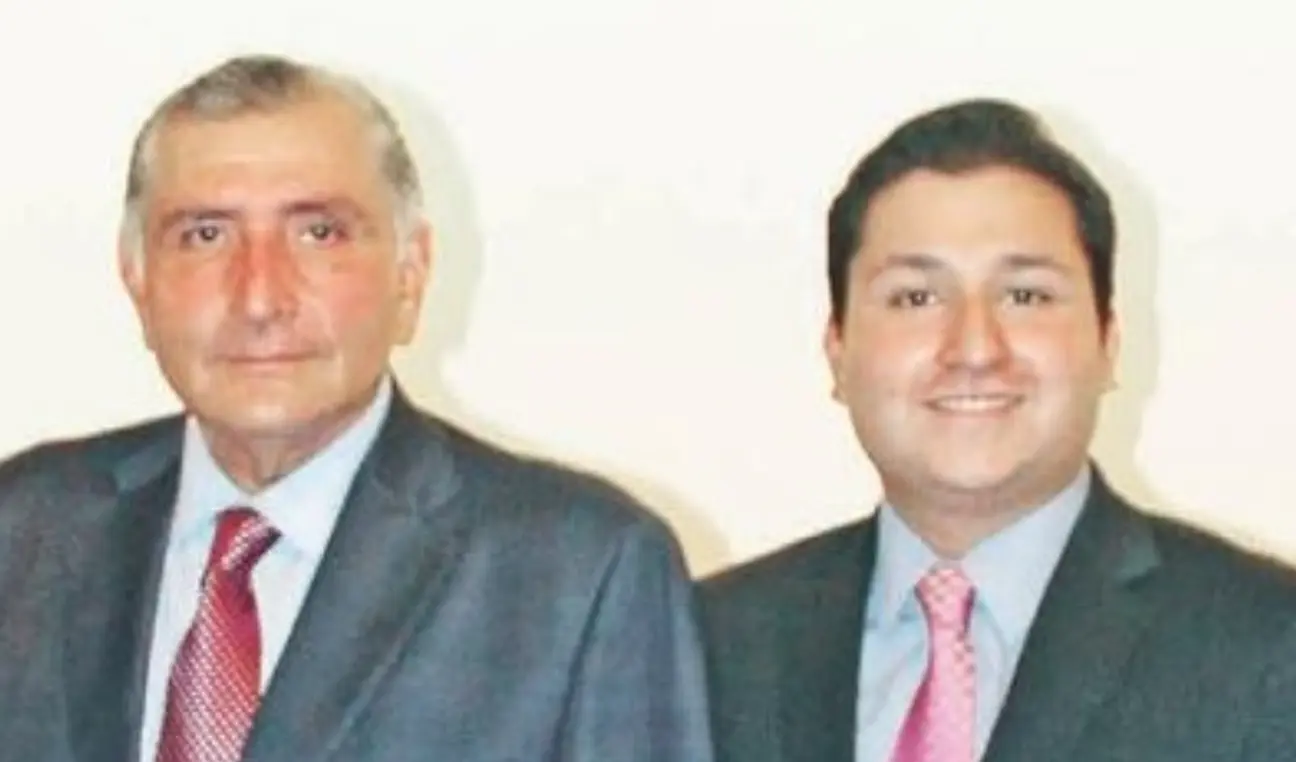  En ese momento, su padre se desempeñaba como gobernador de Tabasco. 