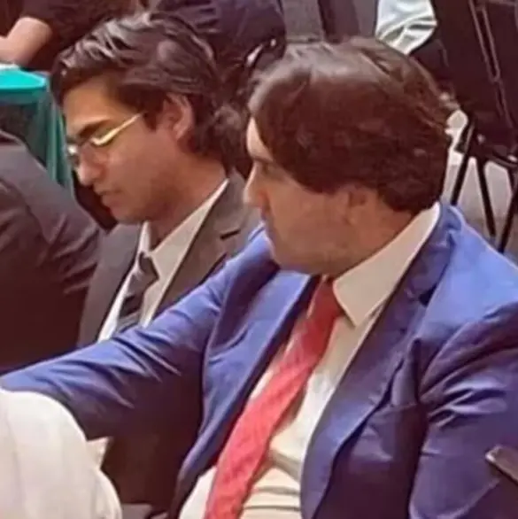 Jesús Ernesto, hijo de AMLO, reaparece y participa en Parlamento Juvenil en el Senado 