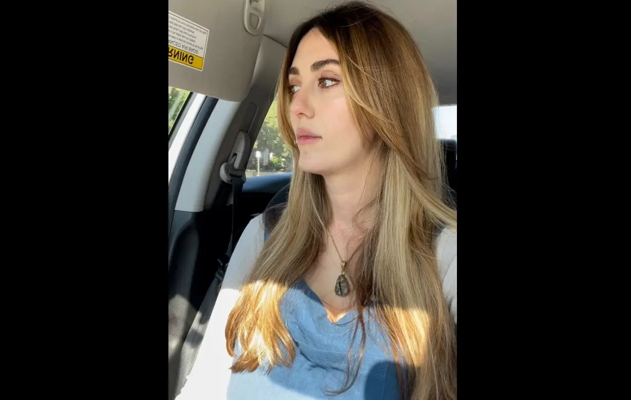 A finales de septiembre, Madeline Zima y Nicholle Tom se reunieron con Fran Drescher, quien recibió su propia estrella en el Paseo de la Fama de Hollywood. A finales de septiembre, Madeline Zima y Nicholle Tom se reunieron con Fran Drescher, quien recibió su propia estrella en el Paseo de la Fama de Hollywood.