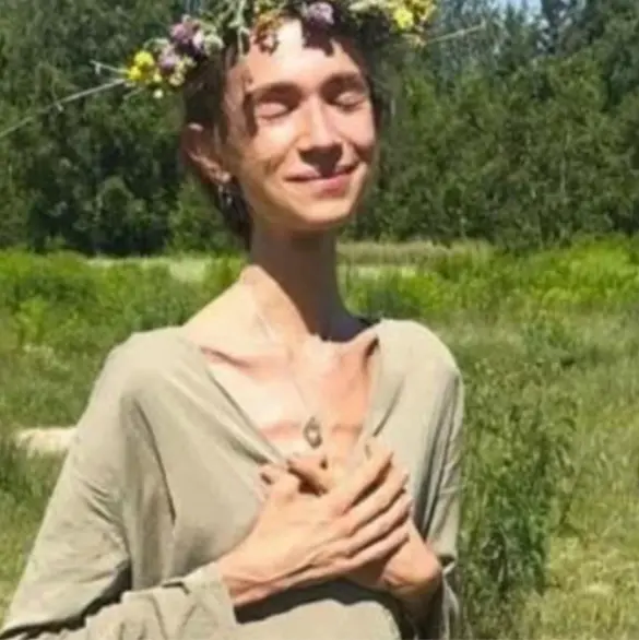Joven vegana que únicamente comía fruta muere en Bali; sólo pesaba 22 kilos