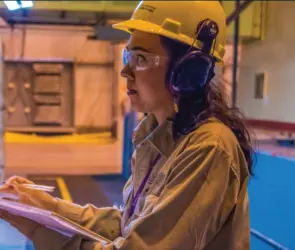 CFE rompe récord de demanda con emisión de CEBURES sustentables por 15 mil millones de pesos