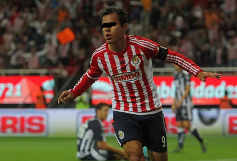 Omar Bravo y la hija que no reconoció tras embarazar a menor