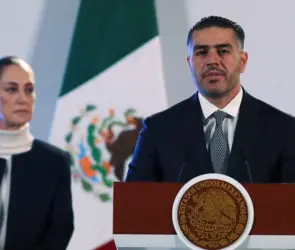 Sheinbaum aclara ausencia de Harfuch y descarta amenazas en su contra