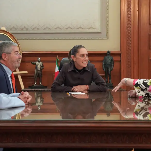 Sheinbaum y Michelle Bachelet se reúnen para dialogar sobre liderazgo femenino
