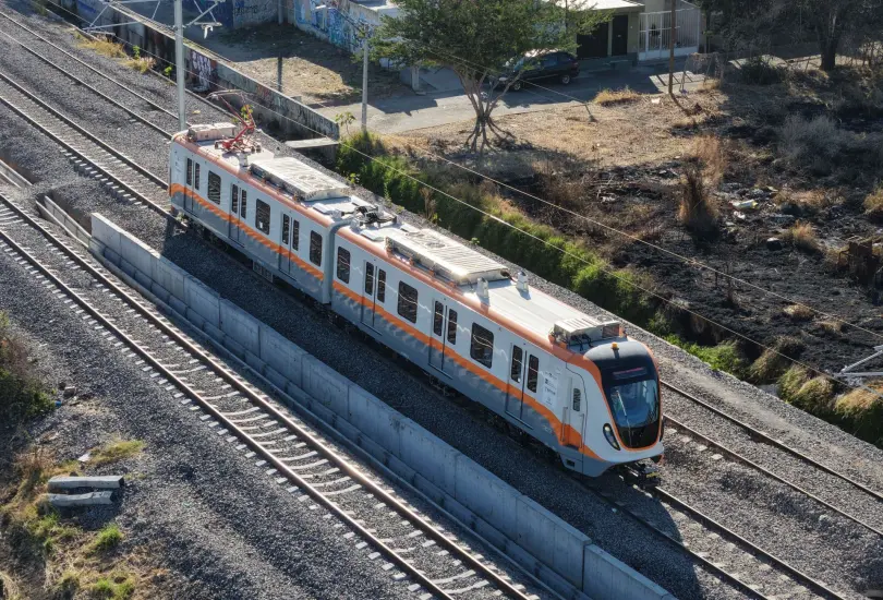 Lemus anuncia fecha de la Línea 4 y expansión del Macrobús