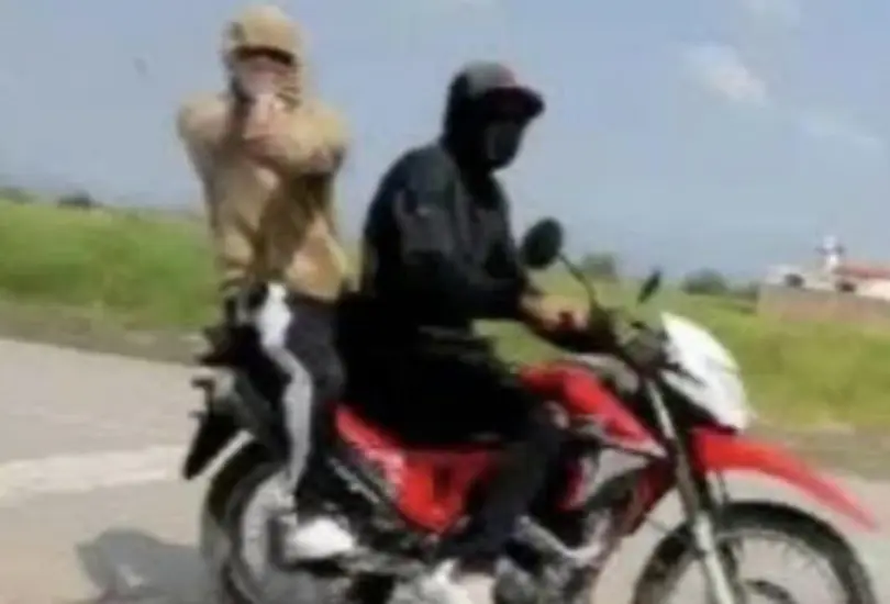 Así fue el momento en que el hombre fue atacado a balazos.