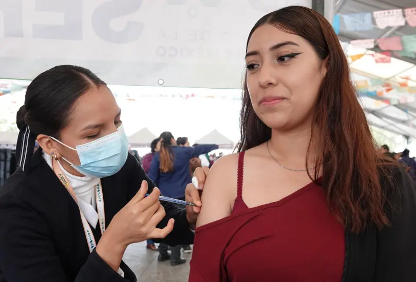 Las vacunas están disponibles de manera gratuita en todas las unidades médicas del IMSS, ISSSTE y Secretaría de Salud. Las vacunas están disponibles de manera gratuita en todas las unidades médicas del IMSS, ISSSTE y Secretaría de Salud.