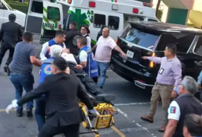 A pesar de que ambos contaban con permiso de portación de armas, indicaron que no accionaron sus armas de cargo porque el ataque ocurrió de manera repentina y sin tiempo para reaccionar. A pesar de que ambos contaban con permiso de portación de armas, indicaron que no accionaron sus armas de cargo porque el ataque ocurrió de manera repentina y sin tiempo para reaccionar.