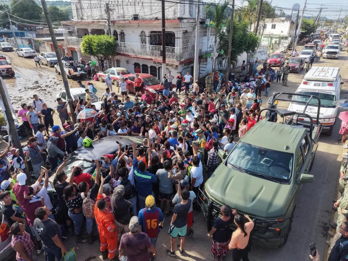 Sheinbaum acudió a la zona devastada. Presidencia.