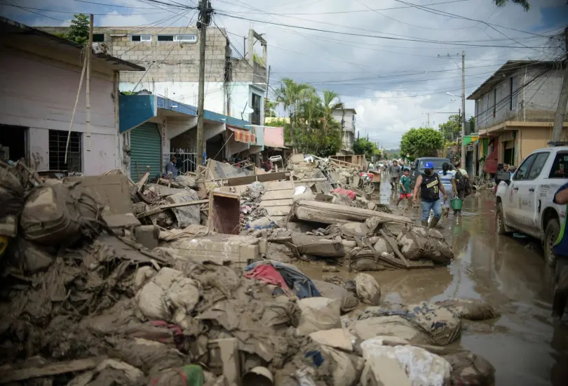 Poza Rica tras la tragedia de octubre. Poza Rica tras la tragedia de octubre.