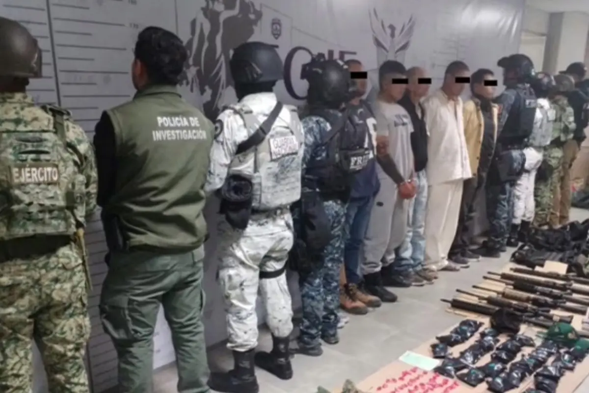  Detienen a “El Barca” con arsenal, drogas y uniformes tácticos 