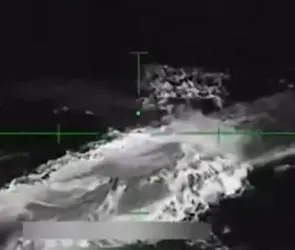 Así fue el ataque ordenado por Trump contra supuesto narcosubmarino en el Caribe