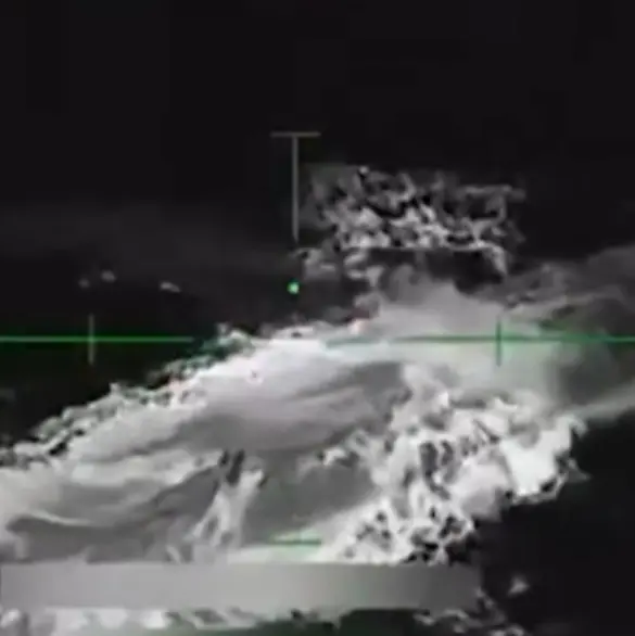 Así fue el ataque ordenado por Trump contra supuesto narcosubmarino en el Caribe