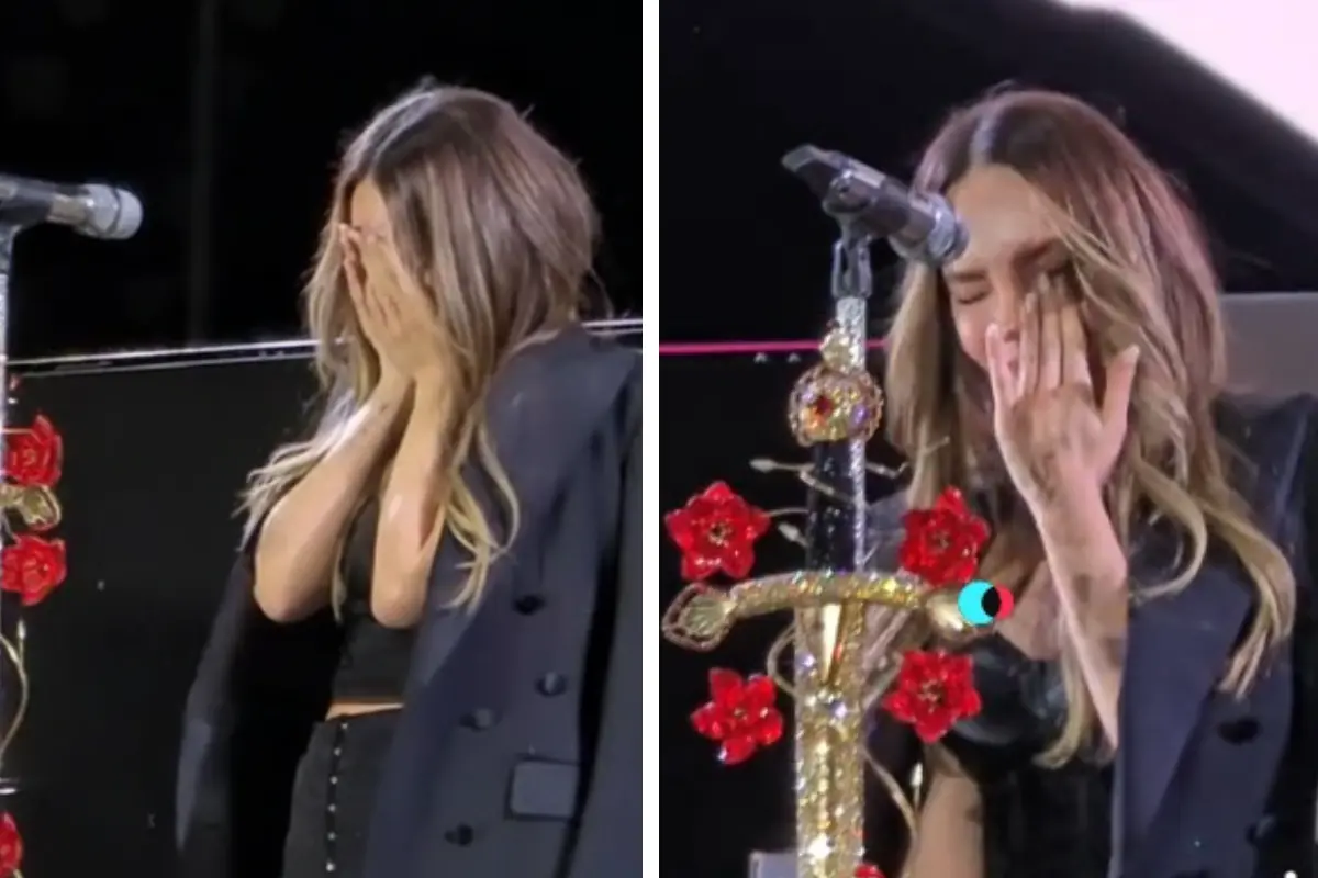  Belinda llora en su concierto 