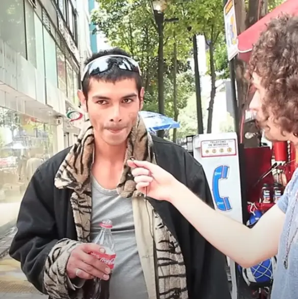 El rey del after reaparece a 10 años de su video viral; comparte su lucha contra el alcoholismo