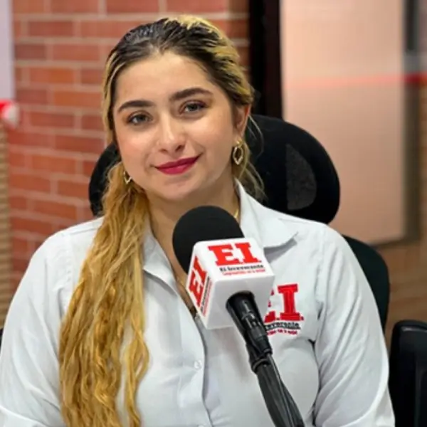 Fue una periodista comprometida: Dayanna Trujillo manejaba una motocicleta cuando chocó con un taxi y murió