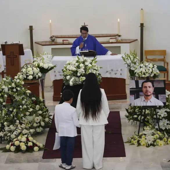 "Que su voz no se pare": Dan el último adiós a Bernardo Bravo, líder limonero asesinado por alzar la voz contra extorsiones