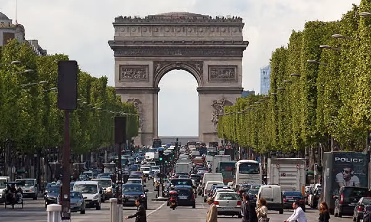 Avenida Champs.Élysées RR.SS.