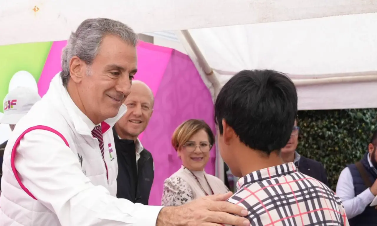  Gobierno de Puebla y empresa privada realizan donativo a usuarios del DIF Capitalino. 