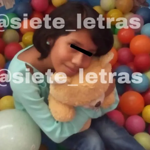 ¿Quién era Amanda Castro, la joven asesinada por una persona con túnica negra?