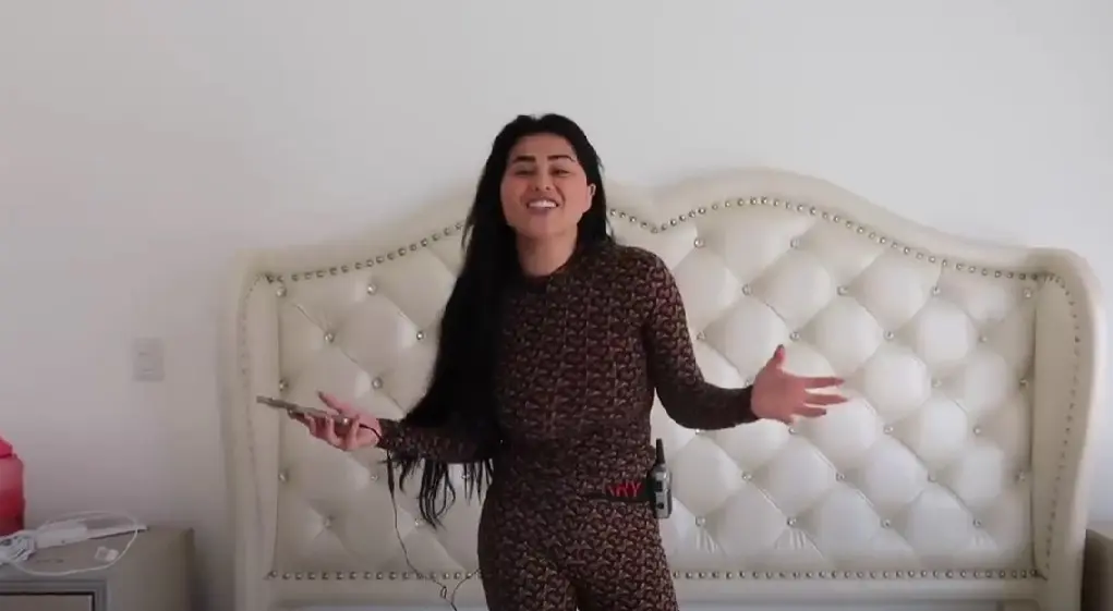 La rec&aacute;mara de Araceli es el espacio m&aacute;s lujoso de la casa, y tan solo en su cama se gast&oacute; m&aacute;s de 200 mil pesos.