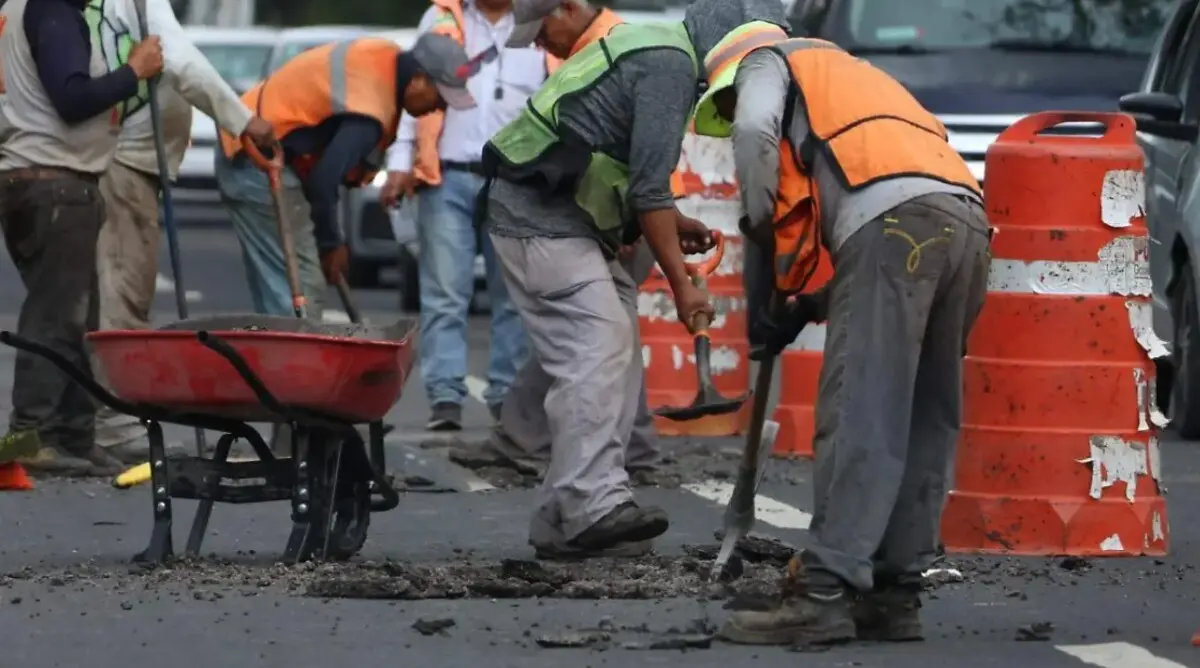  El Gobierno de Puebla planea rehabilitar 5 mil calles antes de concluir 2025. 