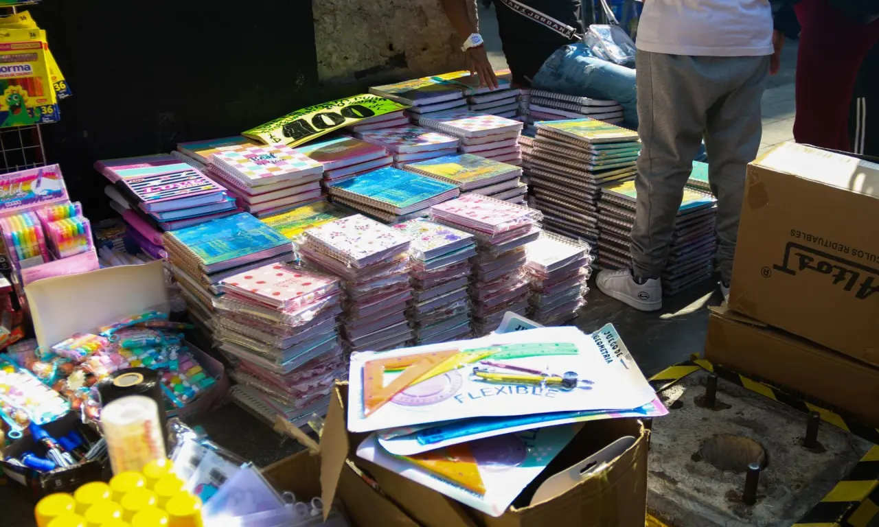  CDMX inicia registro para apoyo de útiles y uniformes escolares 