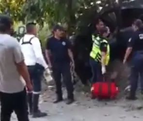 Conductora trata de ganarle el paso a tren y es embestida junto a su bebé; sobrevivieron de milagro