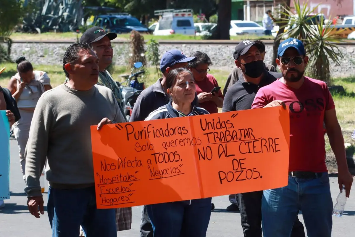Dueños de purificadoras exigen reapertura de pozos.  Cuartoscuro.