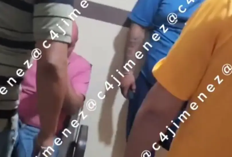 Videos de las torturas de CRECER SA de CV a deudores Videos de las torturas de CRECER SA de CV a deudores