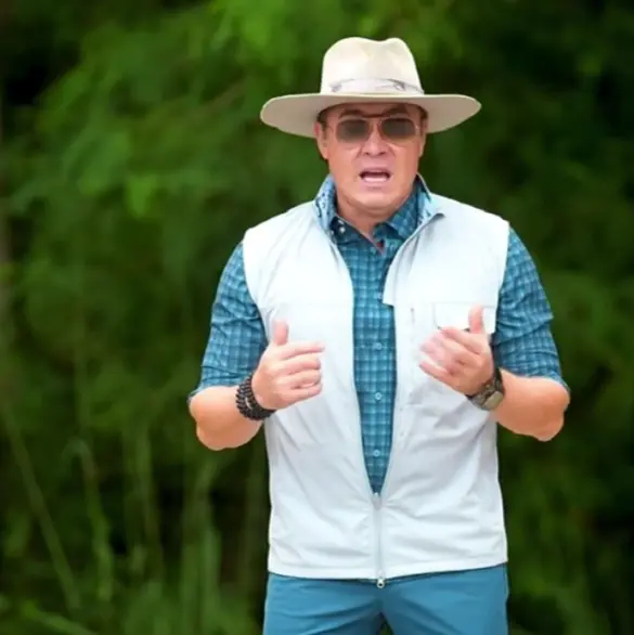 Siento que te haya tomado aquí: Antonio Rosique interrumpe transmisión de Exatlón para informar una muerte Siento que te haya tomado aquí: Antonio Rosique interrumpe transmisión de Exatlón para informar una muerte