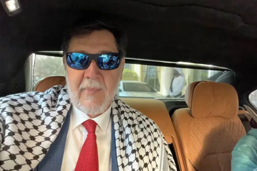 El senador petista tiene programado regresar a México el 2 de noviembre.  Especial