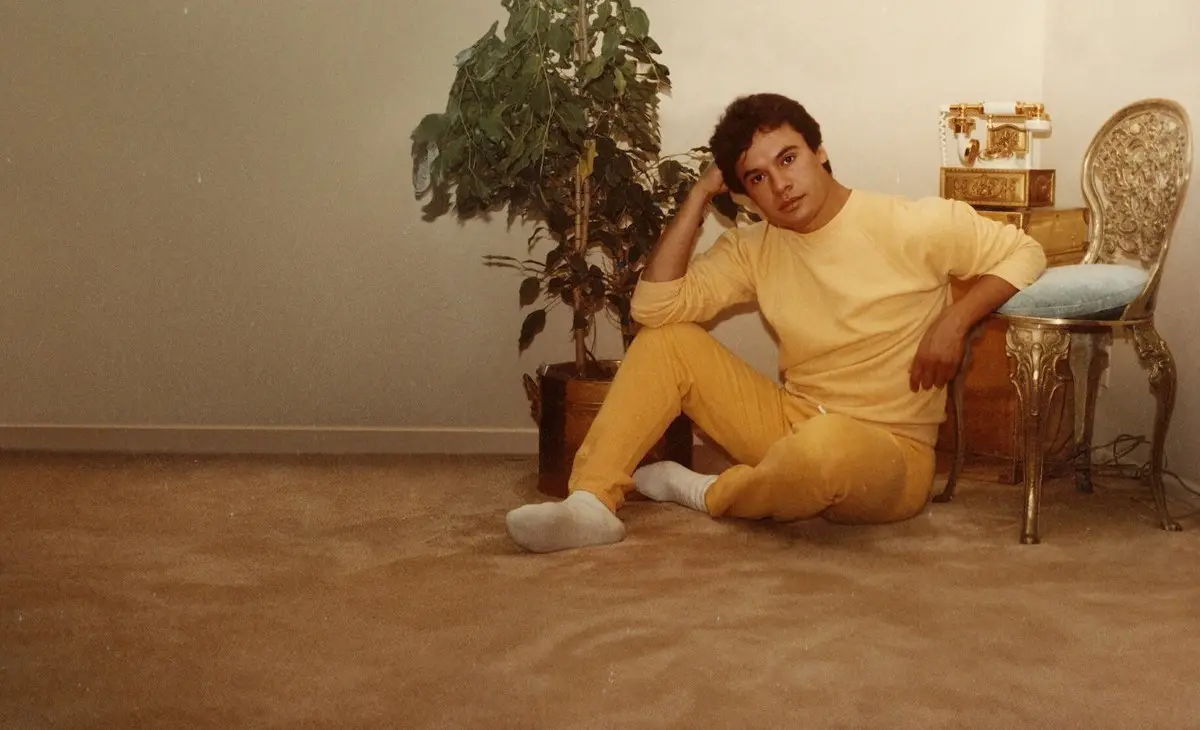 La serie de Juan Gabriel tiene cuatro capítulos.  Netflix.