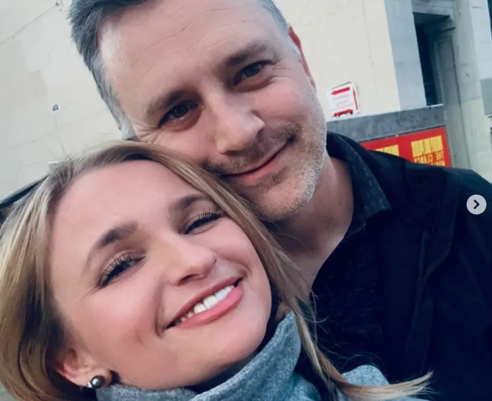 Ivyann Schwan nació el 13 de noviembre de 1983 en Washington, Estados Unidos.