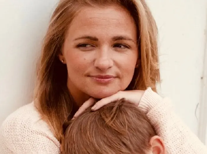 Tampoco tuvo suerte en la música y terminó alejándose de la vida pública.