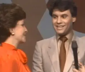 "Tú puedes mis sueños despertar": ¿Quién es María de la Paz, la mujer a la que Juan Gabriel le escribió una canción?